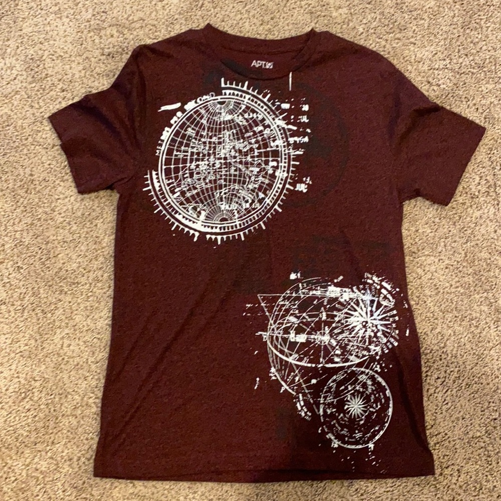 Medium globe shirt
